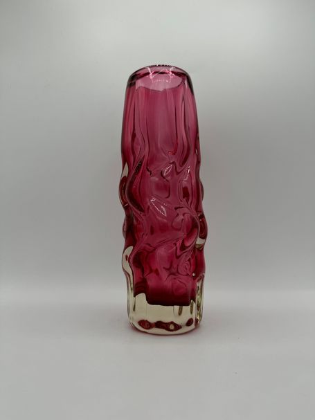 Pavel Hlava Novy Bor Borske Pink Art Glass Brain Vase